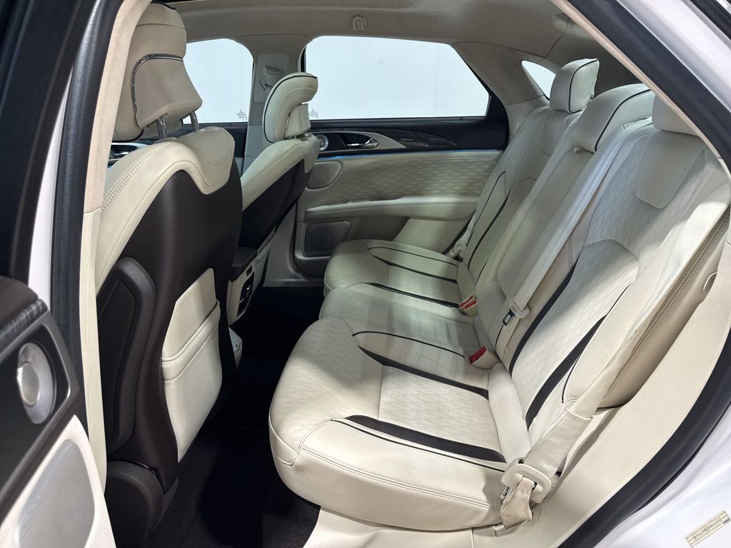 2017 Lincoln MKZ Black Label AWD - 23031565 - 30
