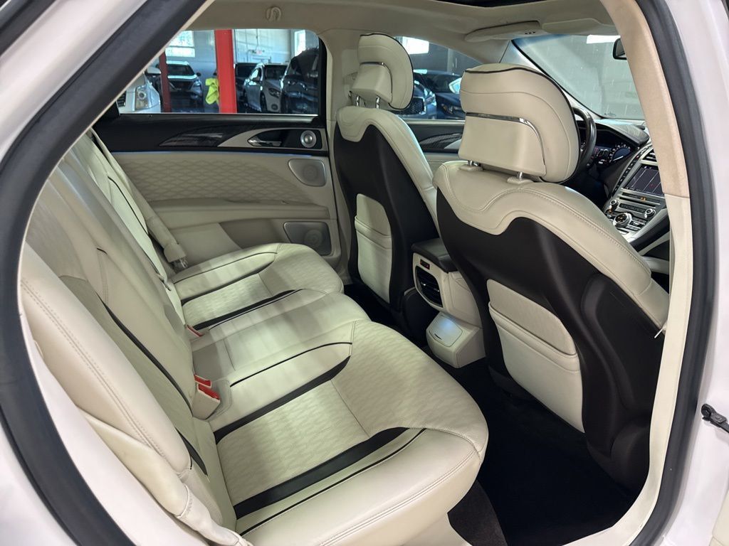 2017 Lincoln MKZ Black Label AWD - 23031565 - 37