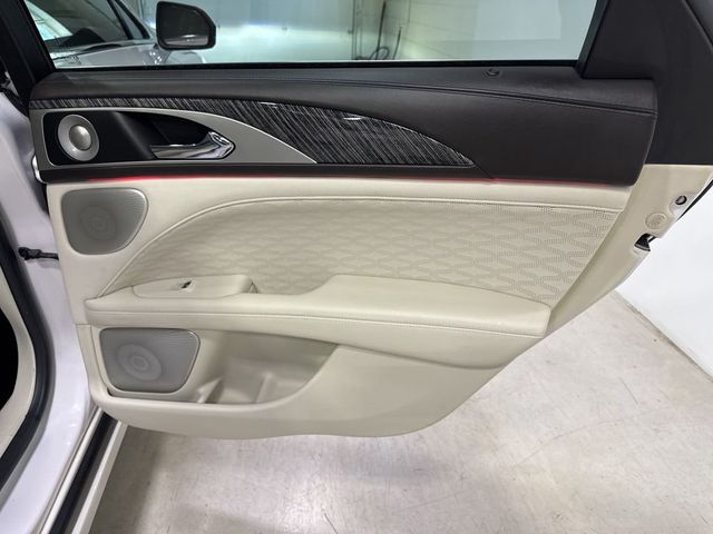 2017 Lincoln MKZ Black Label AWD - 23031565 - 39