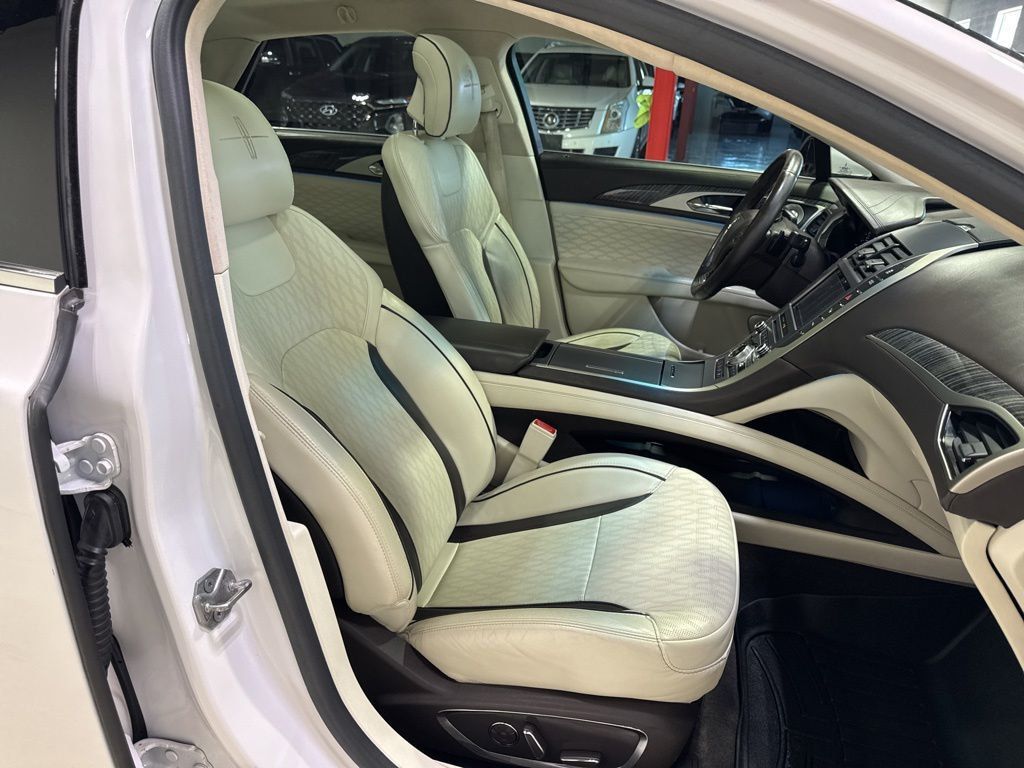 2017 Lincoln MKZ Black Label AWD - 23031565 - 42
