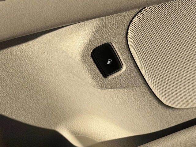 2017 Lincoln MKZ Hybrid Select FWD - 22986773 - 11