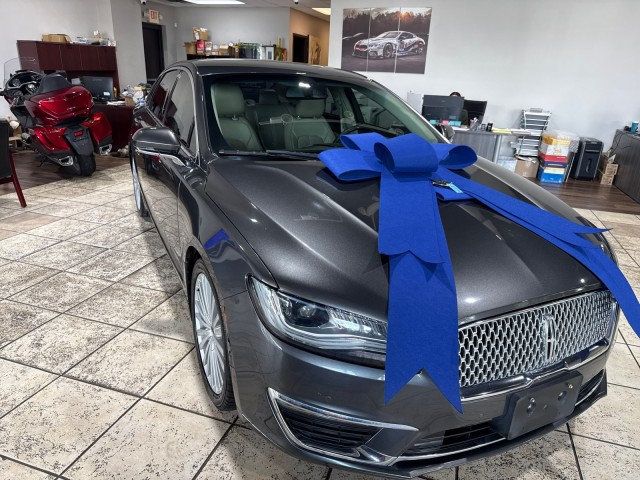 2017 Lincoln MKZ Reserve photo 3