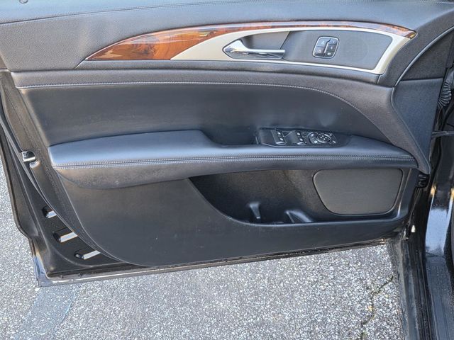 2017 Lincoln MKZ Reserve FWD - 22978201 - 33