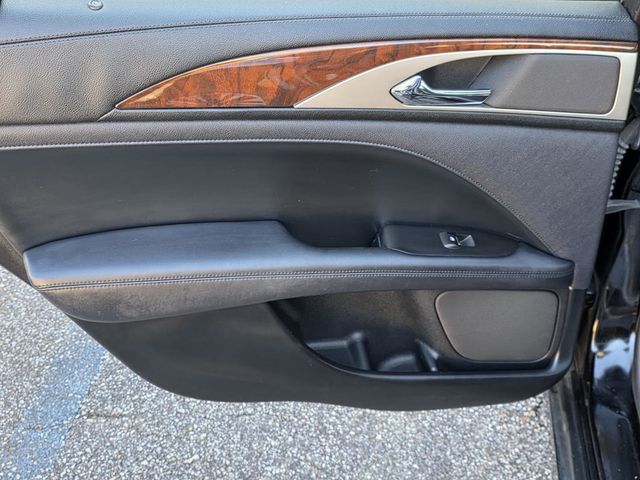 2017 Lincoln MKZ Reserve FWD - 22978201 - 34