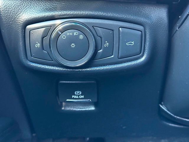 2017 Lincoln MKZ Reserve FWD - 22940960 - 36