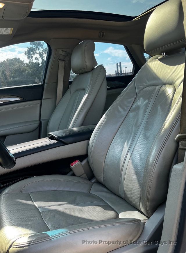 2017 Lincoln MKZ Reserve FWD - 23090944 - 12