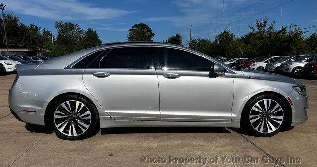 2017 Lincoln MKZ Reserve FWD - 23090944 - 4