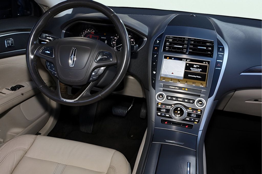 2017 Lincoln MKZ Select photo 16