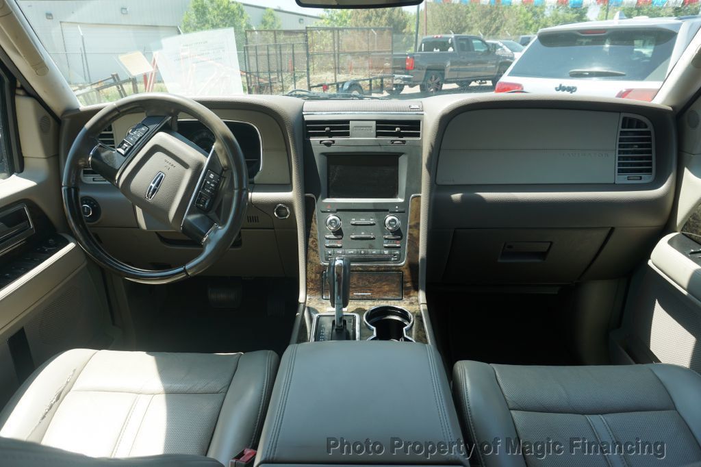 2017 Lincoln Navigator 4x2 Select - 22865310 - 8