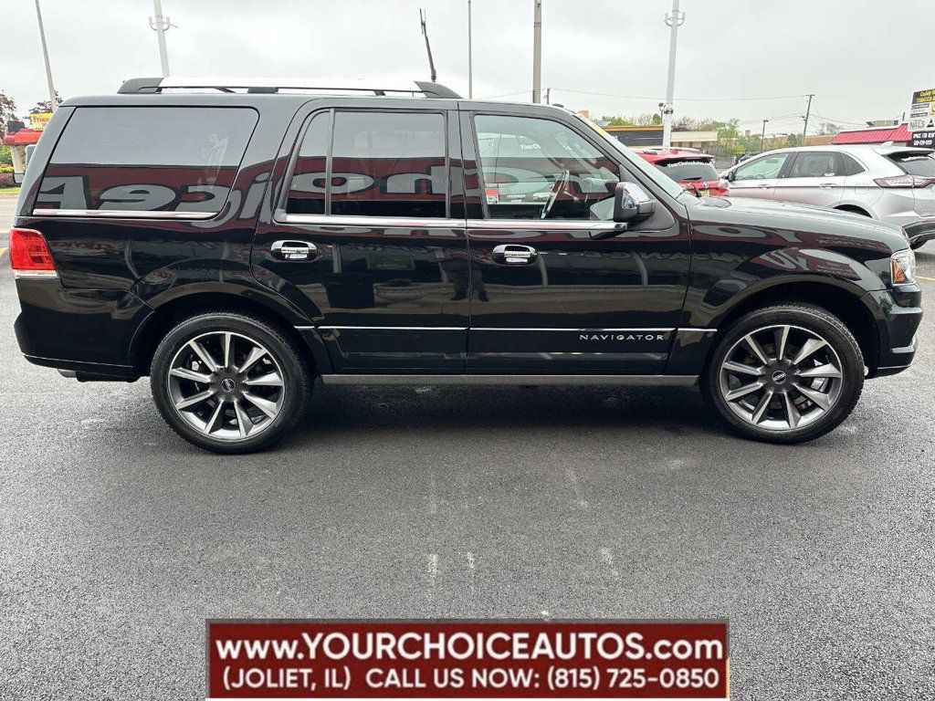 2017 Lincoln Navigator 4x4 Reserve - 22840314 - 10