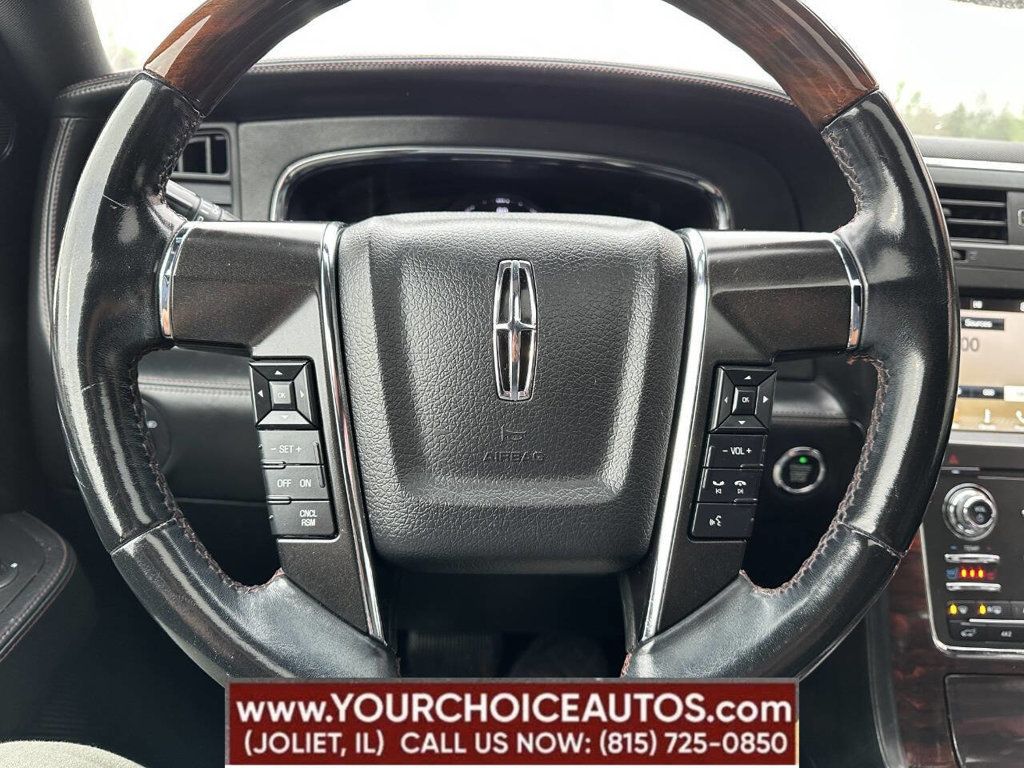 2017 Lincoln Navigator 4x4 Reserve - 22840314 - 31