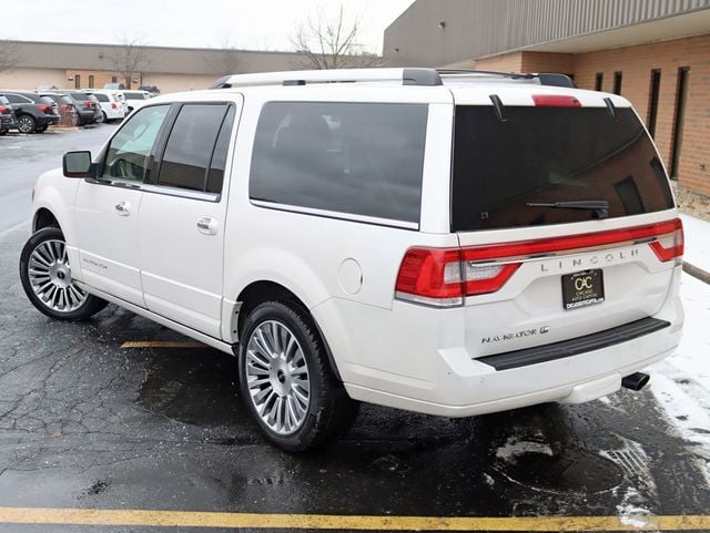 2017 Lincoln Navigator L 4x4 Select - 22747675 - 10