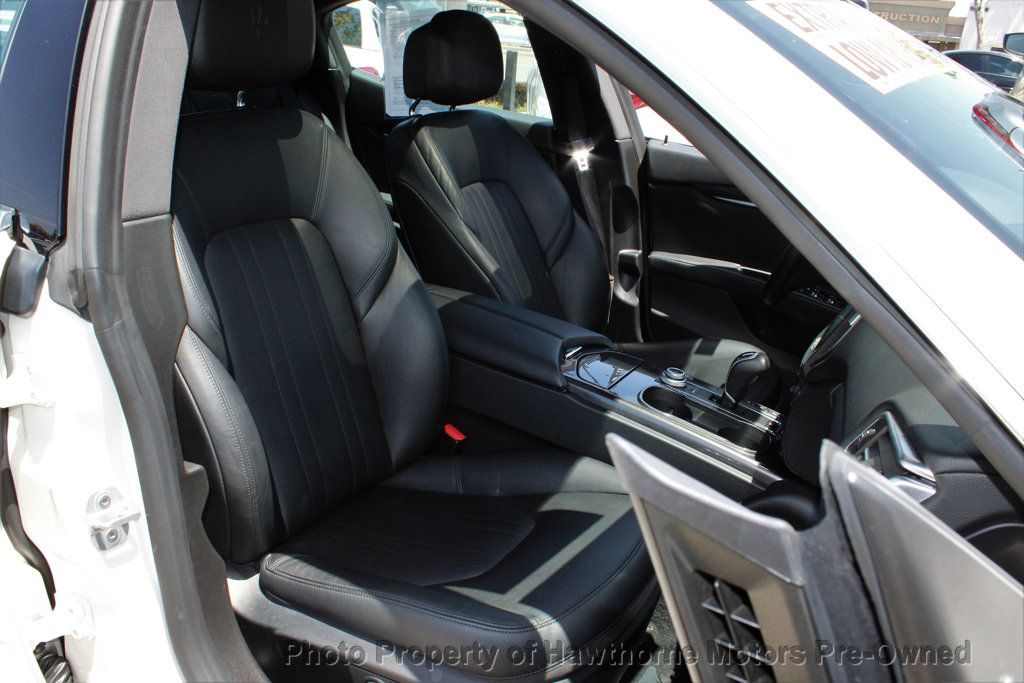 2017 Maserati Ghibli photo 11