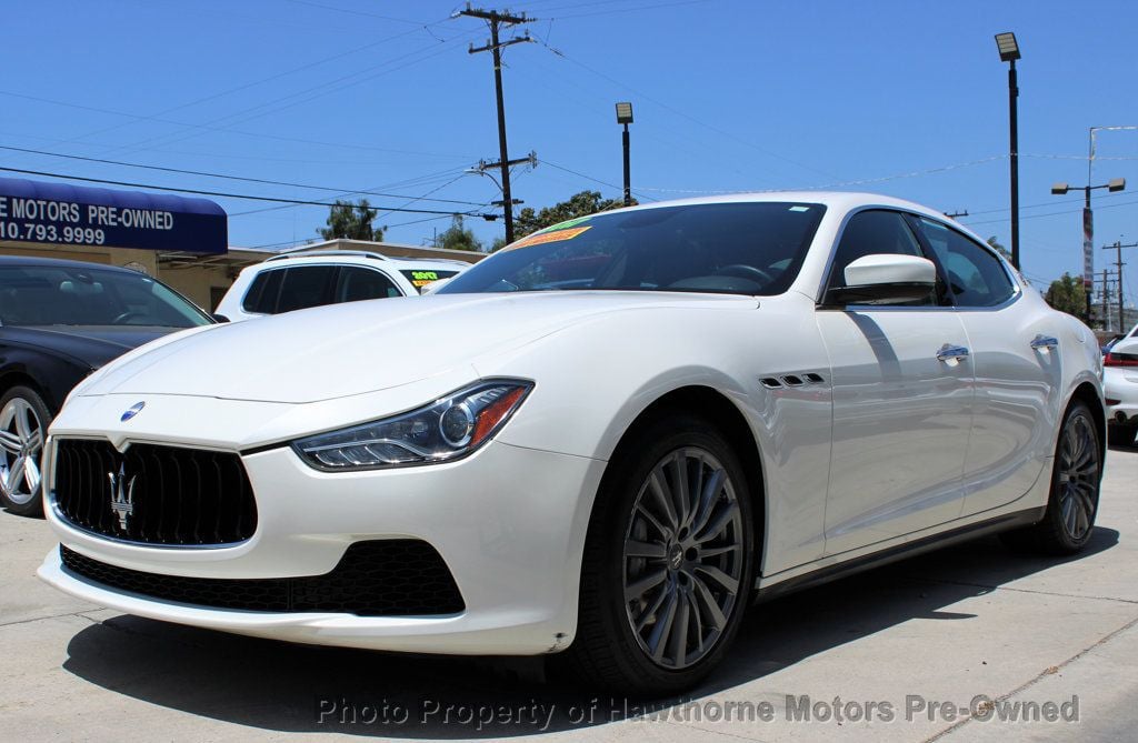 2017 Maserati Ghibli photo 2