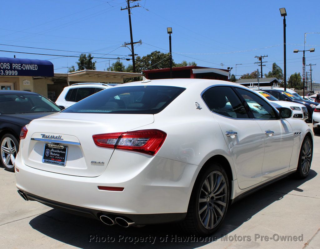 2017 Maserati Ghibli photo 6