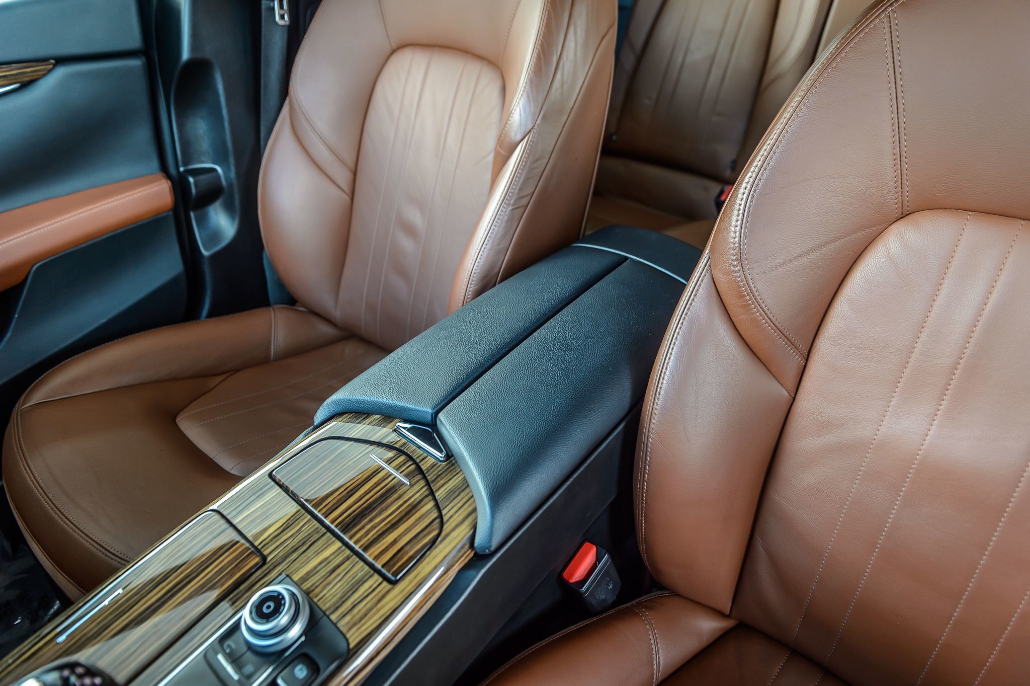 2017 Maserati Ghibli photo 32