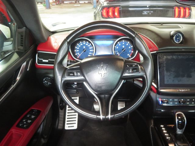 2017 Maserati Ghibli MASERATI GHIBLI S EXTRA CLEAN LOW MILES 1OWNER 4DOOR  - 23086805 - 32