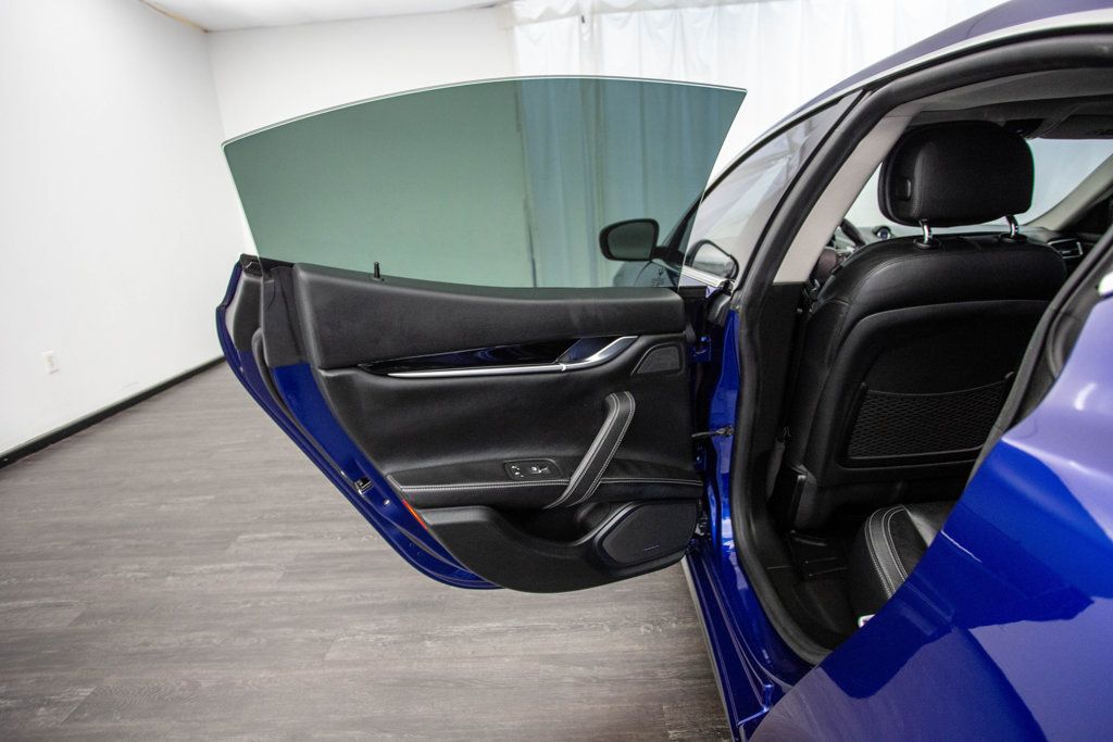 2017 Maserati Ghibli S Q4 3.0L - 22535786 - 21