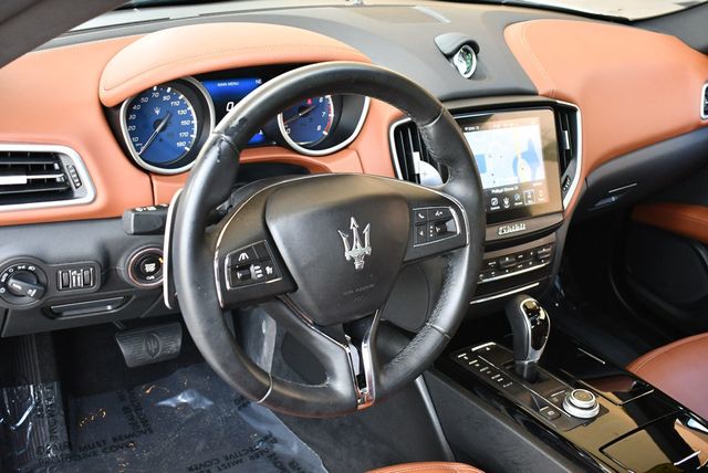 2017 Maserati Ghibli S Q4 3.0L Sedan W/Premium & Driver Assistance Packages - 22902765 - 11