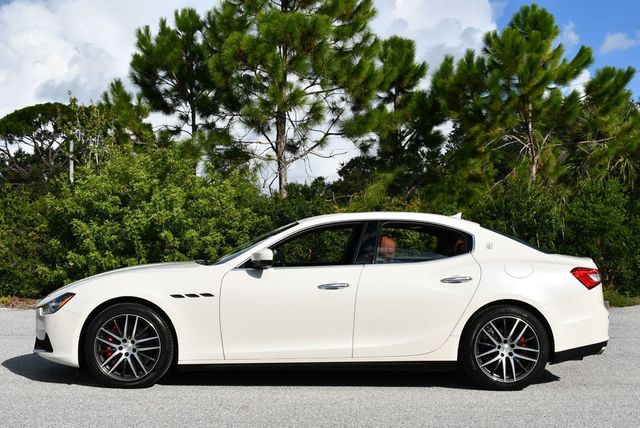 2017 Maserati Ghibli S Q4 3.0L Sedan W/Premium & Driver Assistance Packages - 22902765 - 2