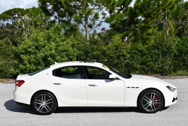2017 Maserati Ghibli S Q4 3.0L Sedan W/Premium & Driver Assistance Packages - 22902765 - 30