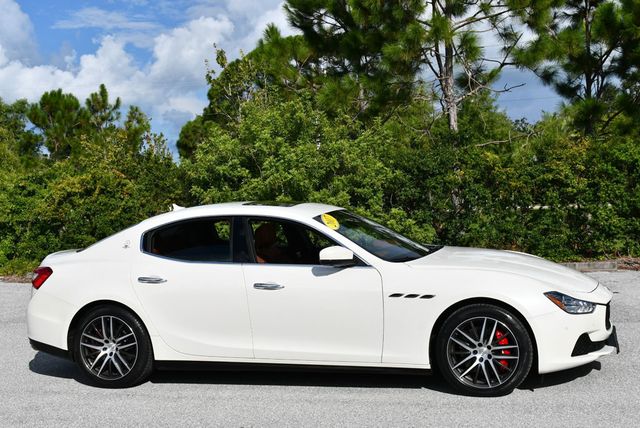 2017 Maserati Ghibli S Q4 3.0L Sedan W/Premium & Driver Assistance Packages - 22902765 - 33