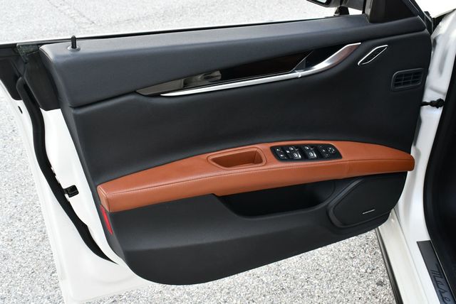 2017 Maserati Ghibli S Q4 3.0L Sedan W/Premium & Driver Assistance Packages - 22902765 - 37