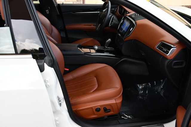 2017 Maserati Ghibli S Q4 3.0L Sedan W/Premium & Driver Assistance Packages - 22902765 - 46