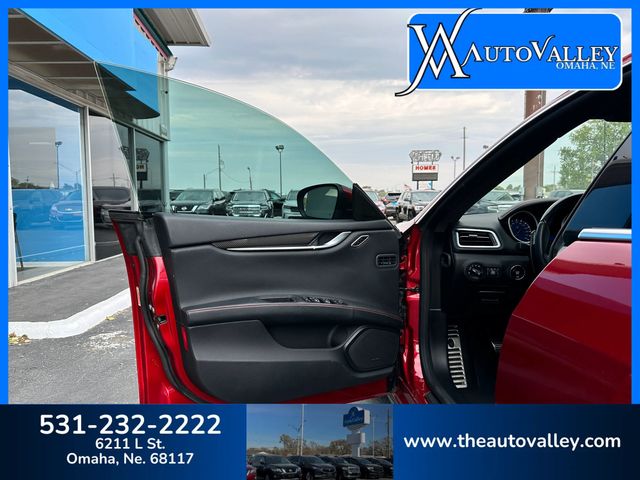 2017 Maserati Ghibli S Q4 Sedan 4D - 22938997 - 13