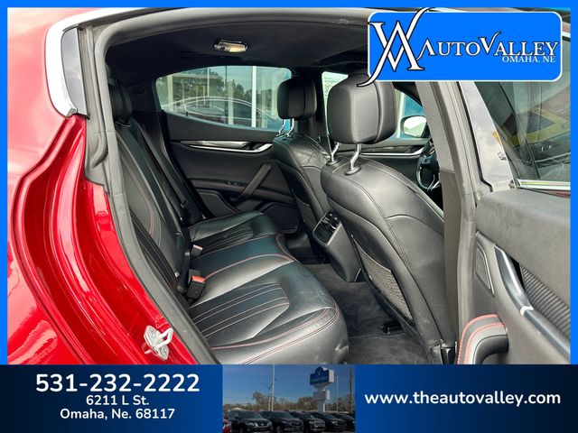 2017 Maserati Ghibli S Q4 Sedan 4D - 22938997 - 26