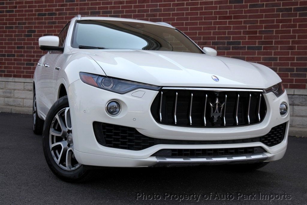 2017 Maserati Levante photo 11