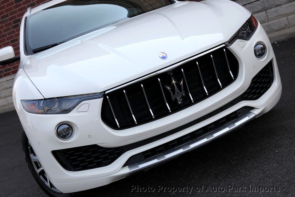 2017 Maserati Levante photo 15