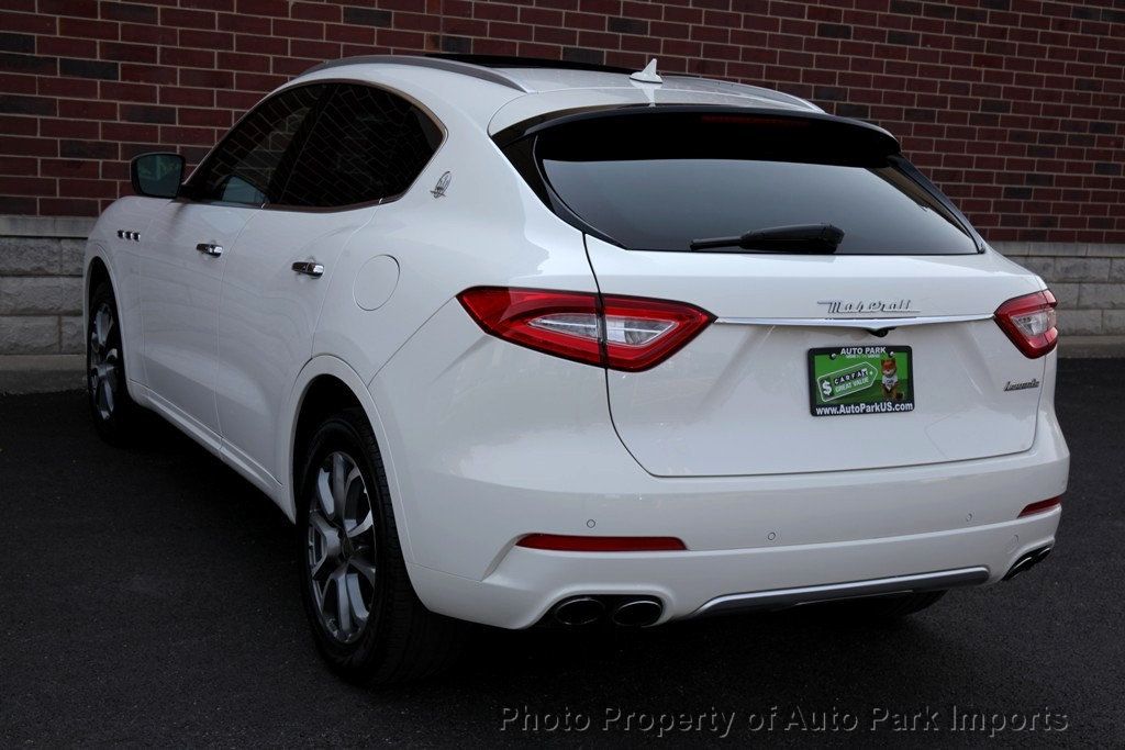2017 Maserati Levante photo 24