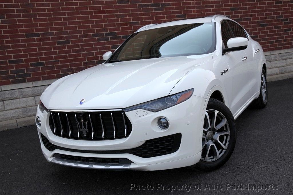 2017 Maserati Levante photo 2