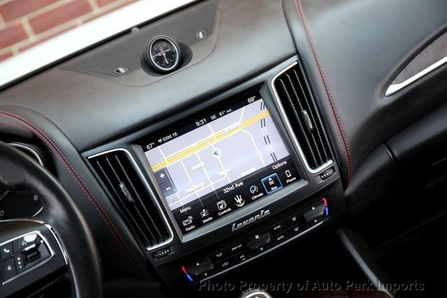 2017 Maserati Levante 3.0L - 22827452 - 38