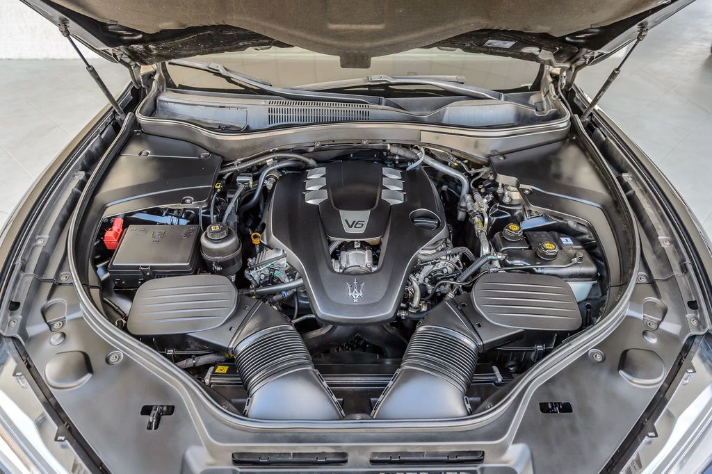 2017 Maserati Levante LEVANTE - NAV - MOONROOF - BACKUP CAM - BLUETOOTH - GORGEOUS - 22918637 - 16