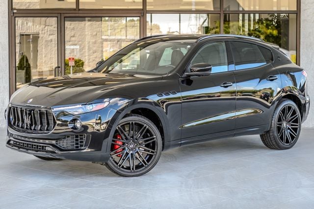 2017 Maserati Levante LEVANTE - NAV - MOONROOF - BACKUP CAM - BLUETOOTH - GORGEOUS - 22918637 - 1