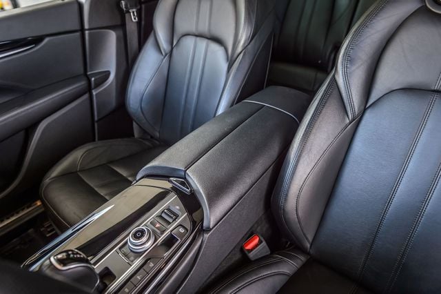 2017 Maserati Levante LEVANTE - NAV - MOONROOF - BACKUP CAM - BLUETOOTH - GORGEOUS - 22918637 - 32