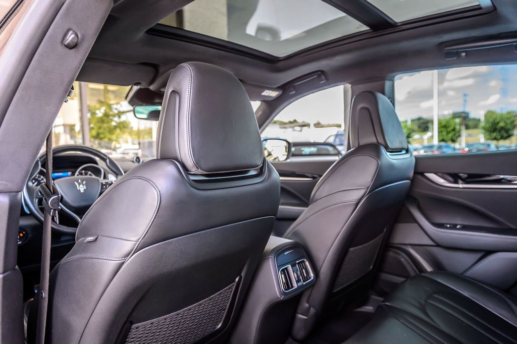 2017 Maserati Levante LEVANTE - NAV - MOONROOF - BACKUP CAM - BLUETOOTH - GORGEOUS - 22918637 - 41