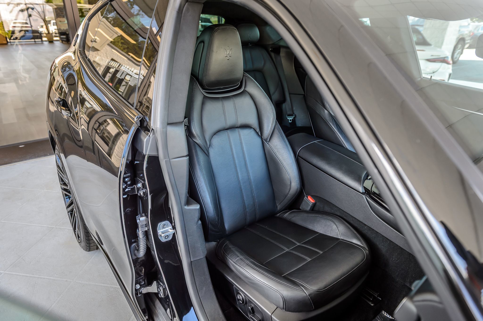 2017 Maserati Levante photo 44