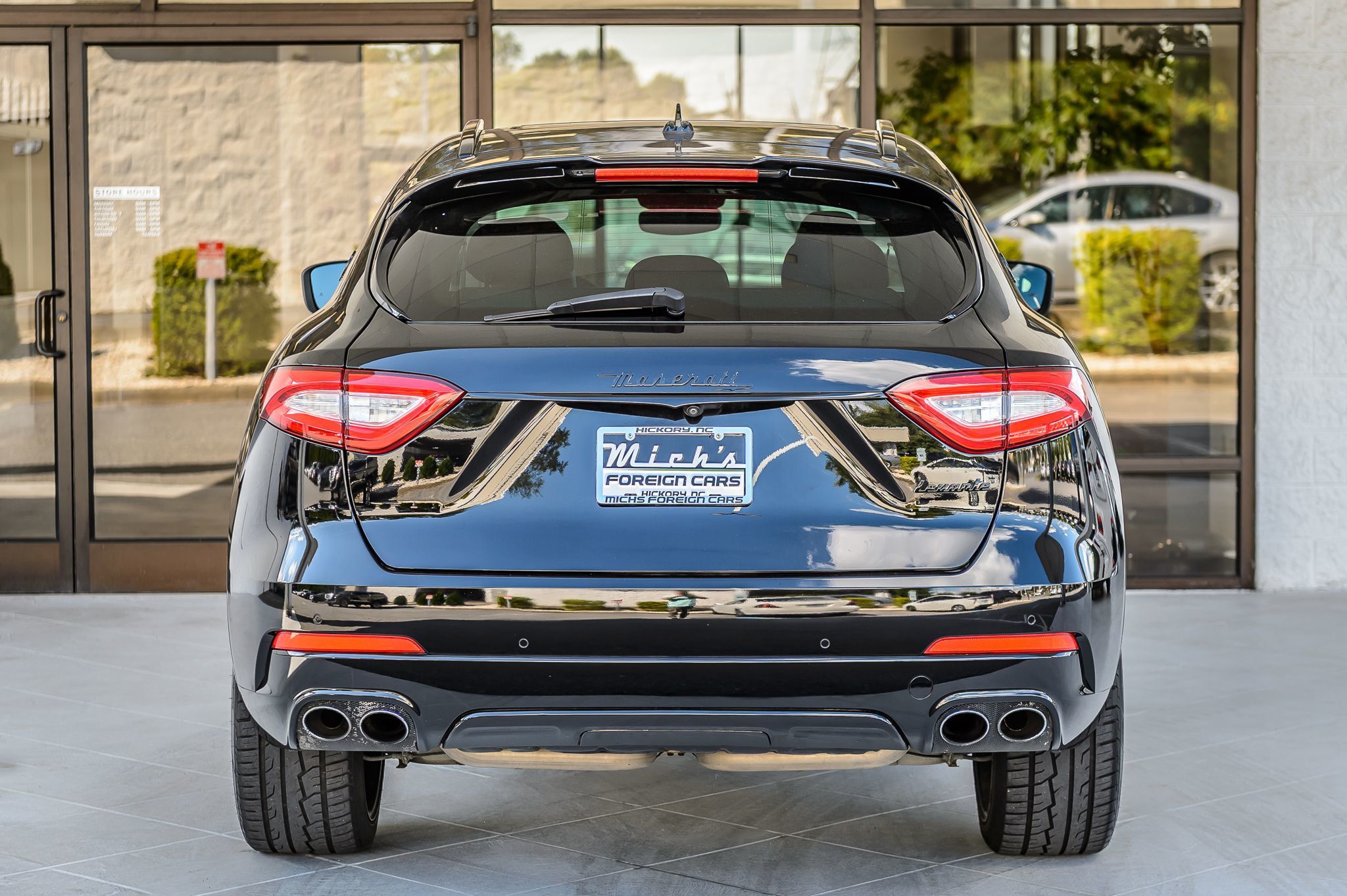 2017 Maserati Levante photo 8
