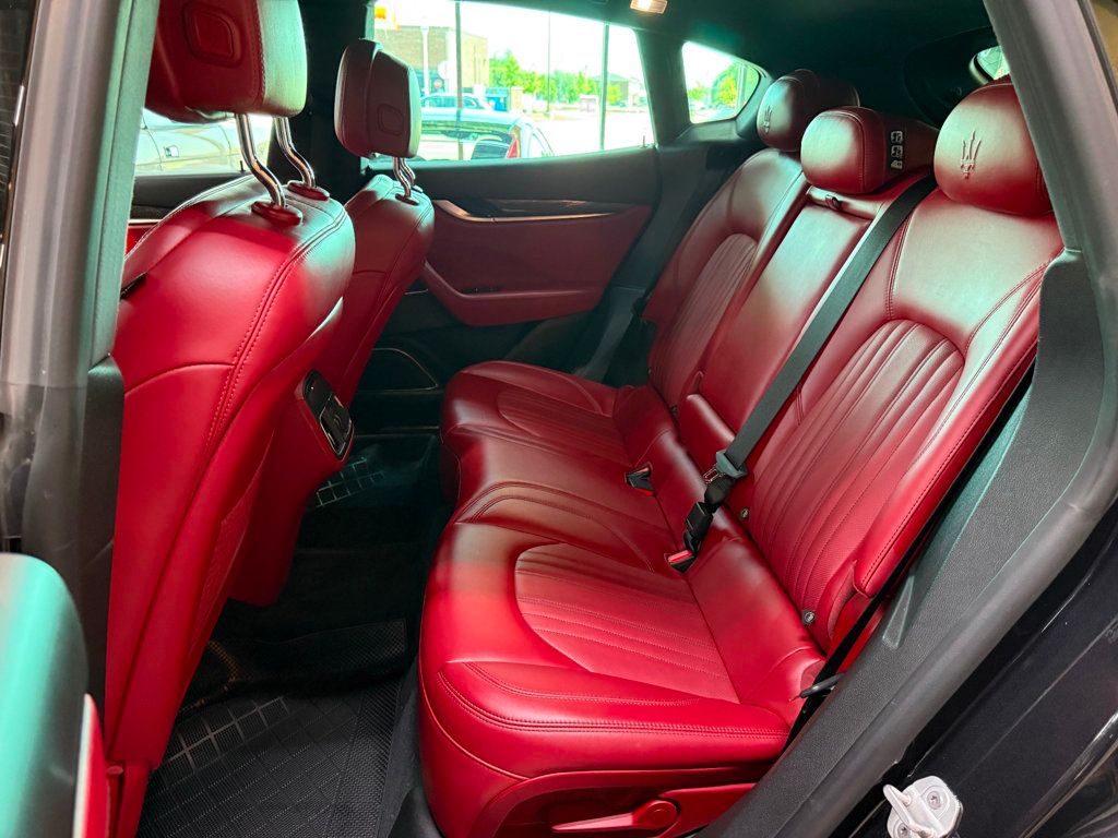 2017 Maserati Levante photo 27
