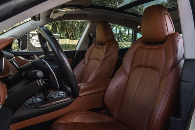 2017 Maserati Levante S 3.0L - 23062450 - 9