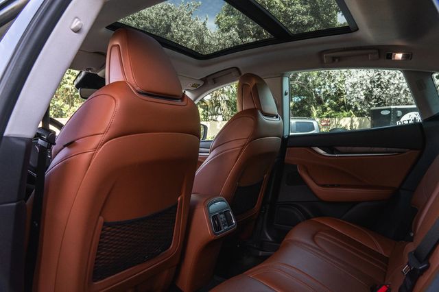 2017 Maserati Levante S 3.0L - 23062450 - 16