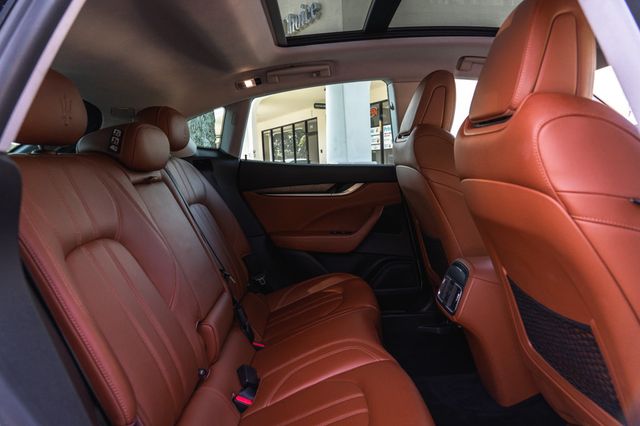 2017 Maserati Levante S 3.0L - 23062450 - 20