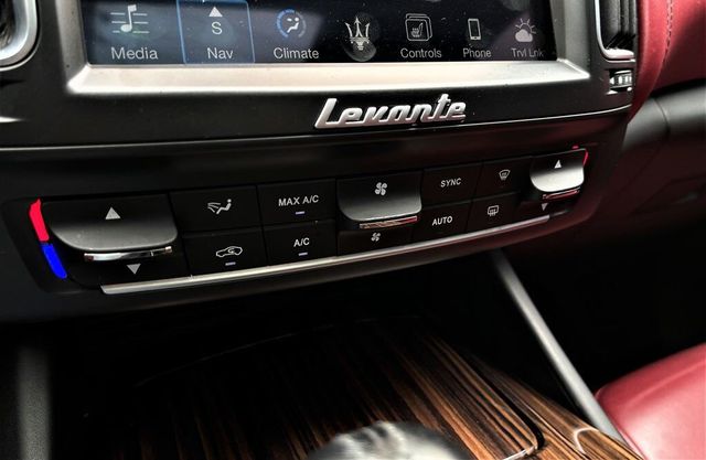 2017 Maserati Levante S AWD 4dr SUV - 21487100 - 33