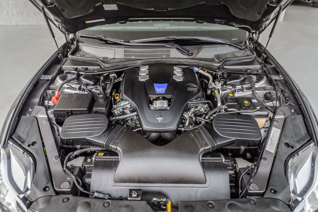 2017 Maserati Quattroporte QUATTROPORTE SQ4 GRANSPORT - NAV - MOONROOF - BACKUP CAM  - 22899916 - 16