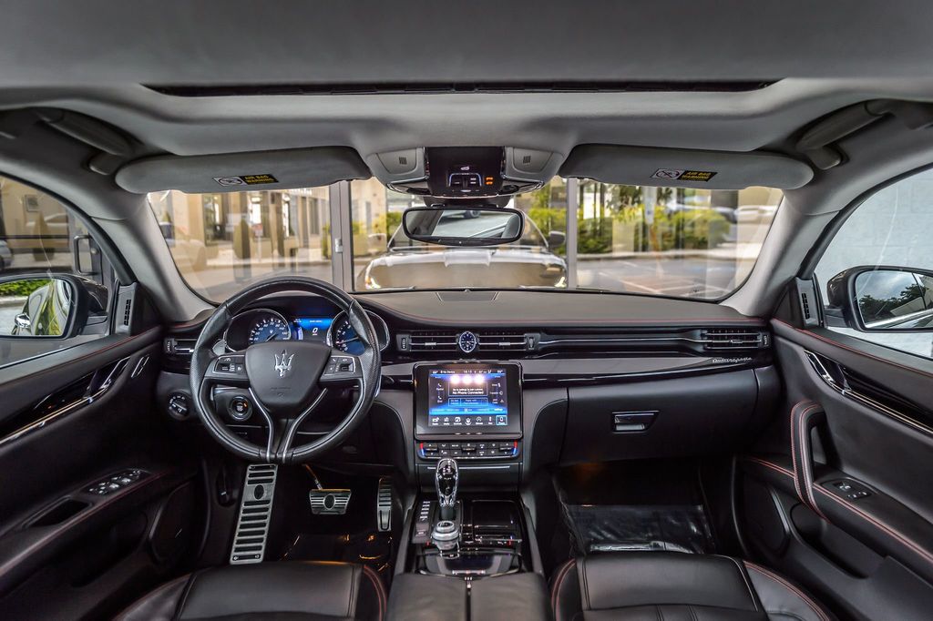 2017 Maserati Quattroporte QUATTROPORTE SQ4 GRANSPORT - NAV - MOONROOF - BACKUP CAM  - 22899916 - 2