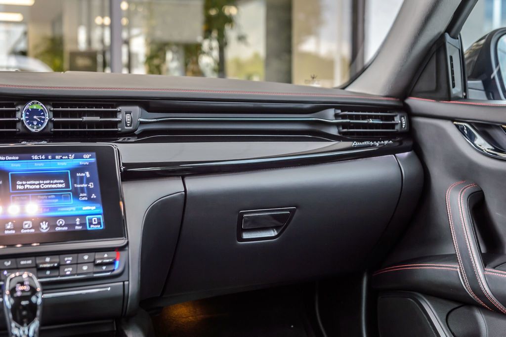 2017 Maserati Quattroporte QUATTROPORTE SQ4 GRANSPORT - NAV - MOONROOF - BACKUP CAM  - 22899916 - 36