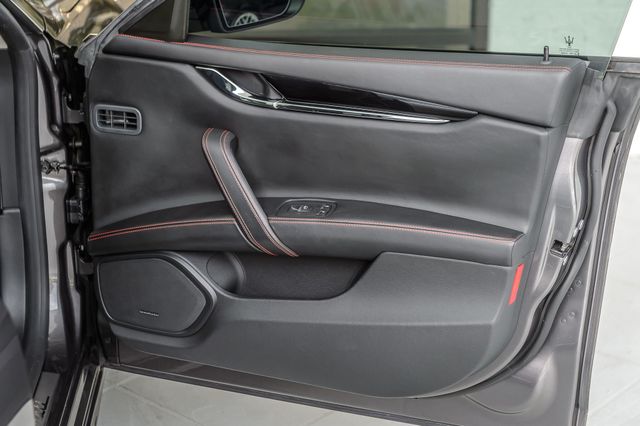 2017 Maserati Quattroporte QUATTROPORTE SQ4 GRANSPORT - NAV - MOONROOF - BACKUP CAM  - 22899916 - 57